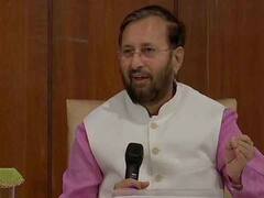 प्रकाश जावड़ेकर ने कहा- राज्यों और केंद्रशासित प्रदेशों को 1 करोड़ 92 लाख कोरोना वैक्सीन देगा केंद्र