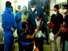 कोरोना मरीज ने छोड़ दी थी बचने की आस, डॉक्टरों ने बचाई जान तो पीड़ित ने कहा- आप ही हो 'सुपरस्टार'