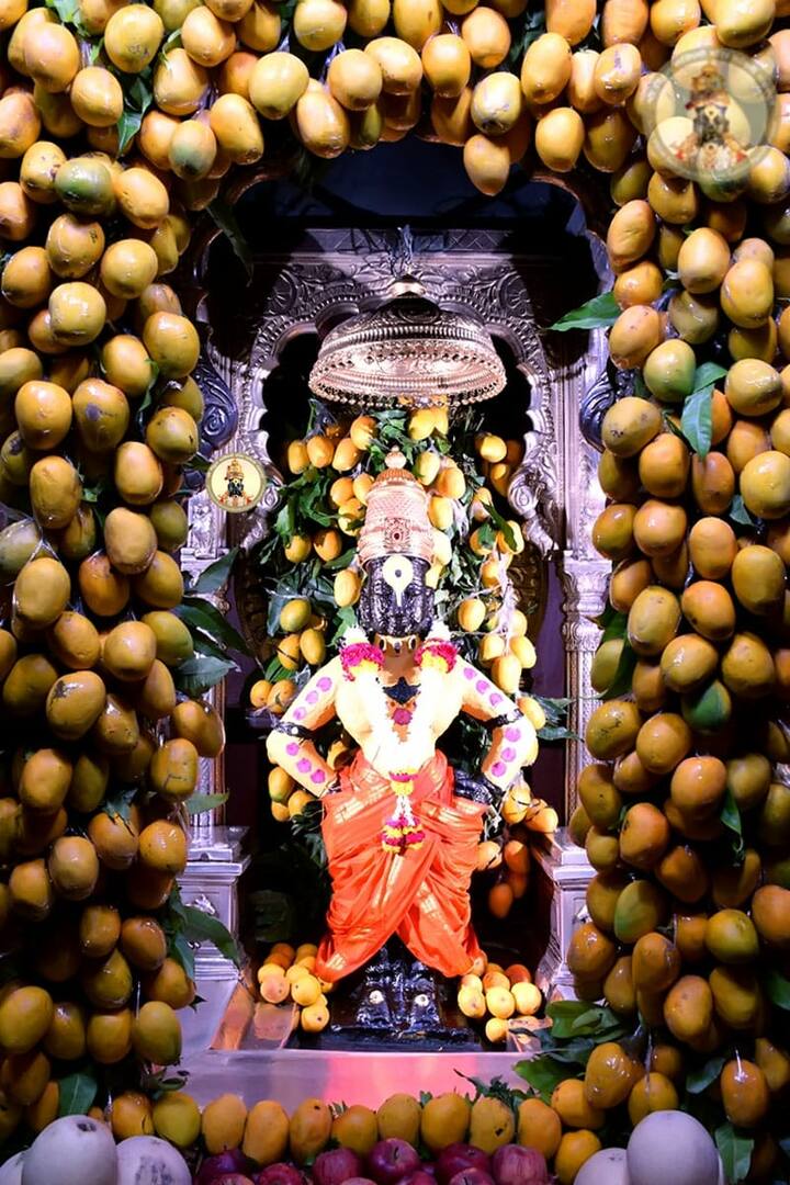 हिंदू धर्मातील साडेतीन मुहूर्तांपैकी एक असलेला हा दिवस मोठ्या उत्साहात साजरा केला जातो.