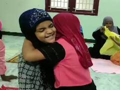 In Pics : ईद मुबारक! घरच्या घरीच राहून नागरिकांनी दिल्या ईदच्या शुभेच्छा