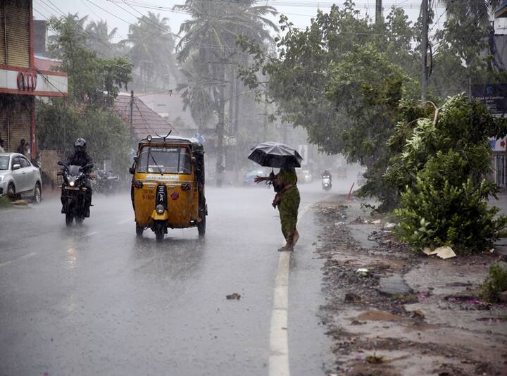 Kanyakumari: Vehicles ply during rain, after formation of a cyclone in the Arabian Sea, in Kanyakumari, Friday, 2021. (PTI Photo)