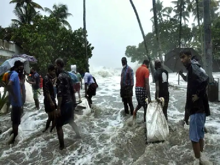 Cyclone Tauktae Red Alert Heavy Rainfall In Kerala Many Districts See ...