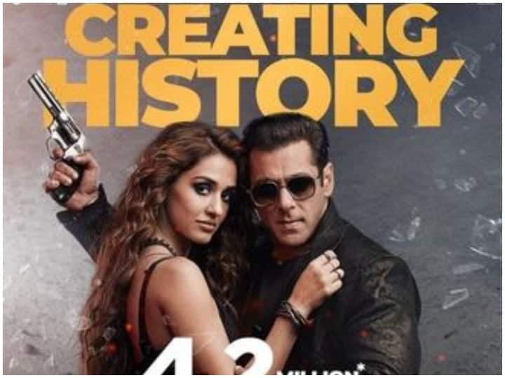 ईद पर फैन्स ने दिया सलमान खान को रिटर्न गिफ्ट, पहले दिन 42 लाख लोगों ने देखी फिल्म 'राधे' 42 lakh people watched Salman's film radhe on the first day ईद पर फैन्स ने दिया सलमान खान को रिटर्न गिफ्ट, पहले दिन 42 लाख लोगों ने देखी फिल्म 'राधे'