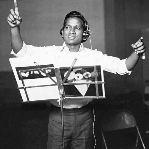 இசையமைப்பாளராக மட்டுமல்லாமல் பாடகராகவும் தனித்துவம் கொண்டவர்