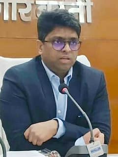 Deoria में ग्रामीण इलाकों में टेस्टिंग को लेकर कितनी जागरुकता है ? DM Ashutosh Niranjan ने बताया