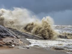 Cyclone Tauktae Highlights: कर्नाटक के तट से टकराया चक्रवात 'तौकते', गुजरात में 17-18 मई को रद्द रहेंगी कई ट्रेनें