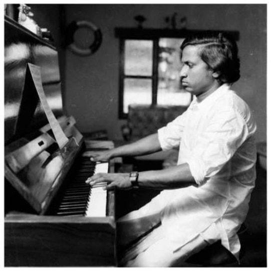Isai Gnani Ilayaraja's musical journey:  நேற்று இல்லே நாளை இல்லே!  எப்பவும் நான் ராஜா!  #45yearsofilayaraja