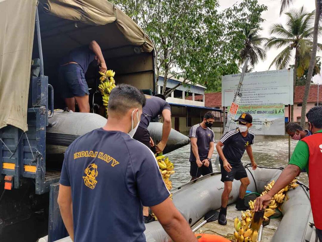 Cyclone Tauktae से निपटने के लिए वायुसेना, नौसेना और NDRF ने कसी कमर, राज्य सरकारों के साथ मिलकर कर रहे काम Air Force Navy and NDRF working closely with state governments to deal with Cyclone Tauktae ann Cyclone Tauktae से निपटने के लिए वायुसेना, नौसेना और NDRF ने कसी कमर, राज्य सरकारों के साथ मिलकर कर रहे काम