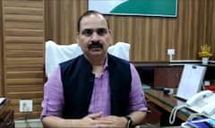 Bijnor के ग्रामीण इलाको में कोरोना से निपटने के लिए क्या है तैयारी? DM Ramakant Pandey ने बताया