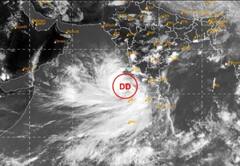 Cyclone Tauktae : तोक्ते चक्रीवादळ पणजीपासून 350 किमी अंतरावर, तासागणिक वेग वाढण्याची चिन्ह