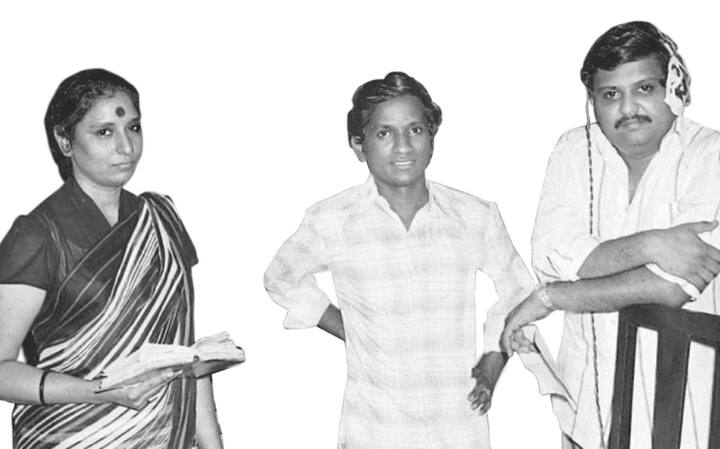 தனது இரு கண்களான பாடகர்கள் ஜானகி மற்றும் எஸ்.பி.பி., உடன் இளையராஜா