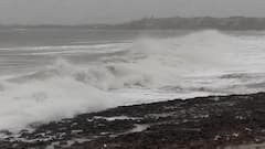 તૌકતે વાવાઝોડુ ગુજરાત દરિયાકાંઠાથી કેટલા કિમી છે દૂર, જુઓ વીડિયો