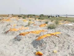 ਖੌਫਨਾਕ: ਗੰਗਾ ਕਿਨਾਰੇ 2000 ਲਾਸ਼ਾਂ ਦਫ਼ਨ, ਦਿਲ-ਦਹਿਲਾਉਣ ਵਾਲੀਆਂ ਤਸਵੀਰਾਂ