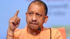 Covid 19: CM Yogi ने किया किया कमांड सेंटर का दौरा | Ghaziabad News