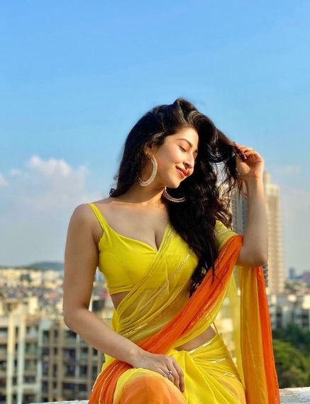 Tv Actress Sonarika Bhadoria Pictures Are Going Viral On Instagram Bold  Look Is Now In Gossips | &#39;देवों के देव.. महादेव&#39; फेम सोनारिका भदौरिया की  ग्लैमरस तस्वीरें हो रही हैं वायरल, देखें
