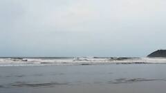 Cyclone Tauktae : रत्नागिरीतील किनाऱ्यालगतच्या गावातील 1200 नागरिकांचं प्रशासनाकडून स्थलांतर