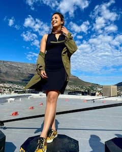 'Khatron Ke Khiladi' Season 11: दिव्यांका त्रिपाठी ने शेयर की ब्लू ड्रेस में स्टाइलिश फोटोज, केपटाउन में मस्ती करती आईं नजर