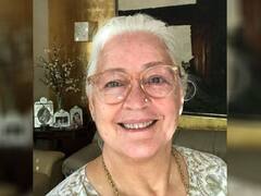 एक्ट्रेस नफीसा अली ने शेयर किया पेरिटोनियल कैंसर से इलाज के बाद का थ्रोबैक वीडियो,  कहा- अब सेलिब्रेट कर रही हूं जिंदगी