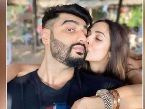 उम्र के बीच इसी फासले को लेकर मलाइका अरोड़ा को अक्सर ट्रोल किया जाता रहा है. लेकिन उन दोनों ने ही जमाने की बातों की परवाह कभी नहीं की. और जब भी मौका मिला तो ट्रोलर्स की बोलती भी बंद कर दी.(फोटो - सोशल मीडिया)