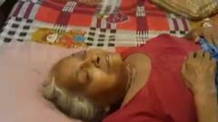 कालाबाजारी के चक्कर में डूबी इंसानियत, महामारी में दवाइयों की किल्लत