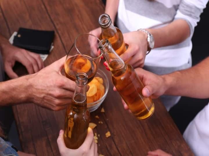 Delhi Excise Policy 2021-22: Excise Licenses Of Liquor Shops Extended; Wait For Alcohol Home Delivery Continues Delhi Excise Policy 2021-22: Excise Licenses Of Liquor Shops Extended; Wait For Alcohol Home Delivery Continues