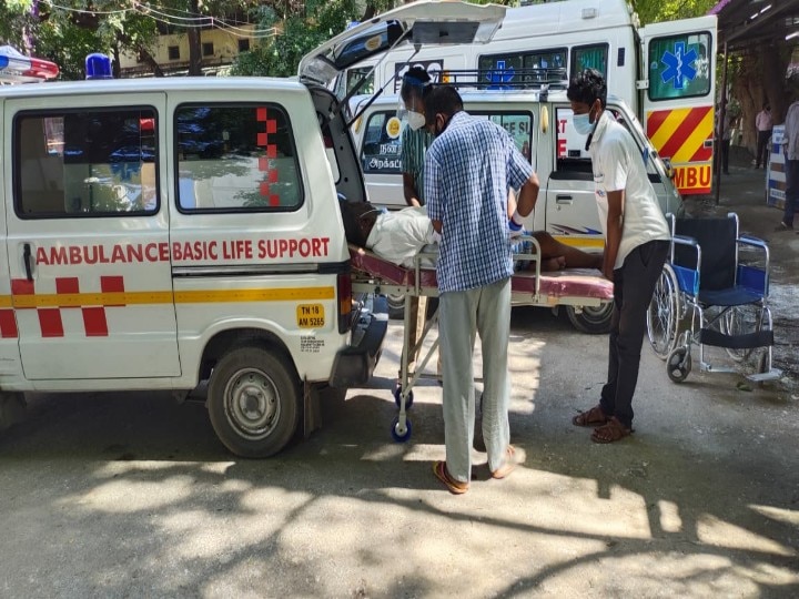 நிரம்பி வழியும் கோவை அரசு மருத்துவமனை ; ஆம்புலன்சில் காத்திருக்கும் கொரோனா நோயாளிகள்