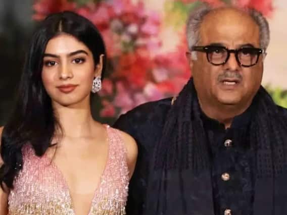 बेटियों को लेकर ओवर-प्रोक्टेक्टिव हैं Boney Kapoor, खुद चुनेंगे Khushi Kapoor के डेब्यू फिल्म में हीरो बेटियों को लेकर ओवर-प्रोक्टेक्टिव हैं Boney Kapoor, खुद चुनेंगे Khushi Kapoor के डेब्यू फिल्म में हीरो