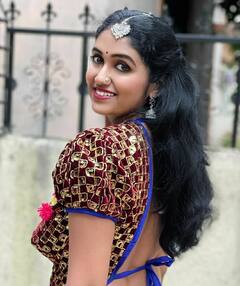 PHOTO : आर्ची आलीsss आर्चीsss; रिंकू राजगुरूच्या क्लासी अदा, चाहते फिदा