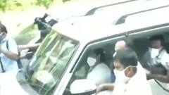 नारदा स्टिंग केस: मंत्रियों और विधायकों की गिरफ्तारी के बाद CBI दफ्तर पहुंची सीएम Mamata Banerjee