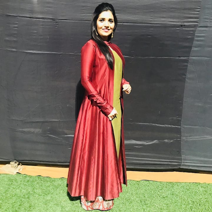 अभिनयाच्या बाबतीत मुक्ता ही तिच्या नावाप्रमाणेच अगदी मुक्त आहे.