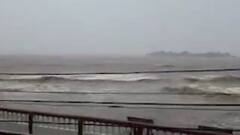 Cyclone Tauktae : ભાવનગર જિલ્લામાં દરિયો બન્યો તોફાની, કેટલા ફૂટ ઉંચા ઉછળ્યા મોજા?