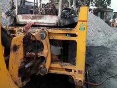 गया में नक्सलियों का आतंक, लेवी के लिए कंस्ट्रक्शन कंपनी पर किया हमला, मजदूर को आग में फेंका