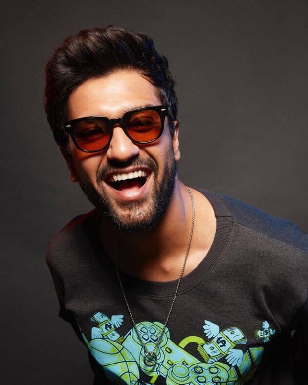 इसके अलावा विक्की कौशल फिल्म Mr Lele में भी नज़र आएंगे. इस फिल्म को शशांक खेतान बना रहे हैं और इसमें उनके साथ भूमि पेडनेकर मुख्य भूमिका में हैं.