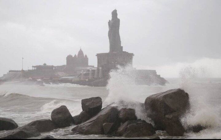 குஜராத்தில் கரையைக் கடக்கும் டவ்-தேயின் தாக்கம் குமரிமுனையில்