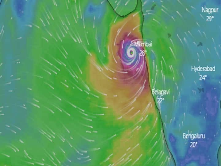 track the location of Cyclone Tauktae and its journey Cyclone Tauktae : पाहा कसा सुरु आहे तोक्ते चक्रीवादळाचा प्रवास; वादळ नेमकं कुठे पोहोचलं?