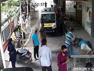 Bharuch : એમ્બ્યુલન્સ ના આવતાં પુત્ર માતાને લારીમાં  લાવ્યો પણ હોસ્પિટલના દરવાજે જ માતાએ તોડ્યો દમ, પુત્રે........