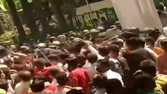 कोलकाता:CBI दफ्तर के बाहर जोरदार हंगामा,भीड़ ने पत्थर फेंके, राज्यपाल ने मौजूदा हालात पर जतायी चिंता