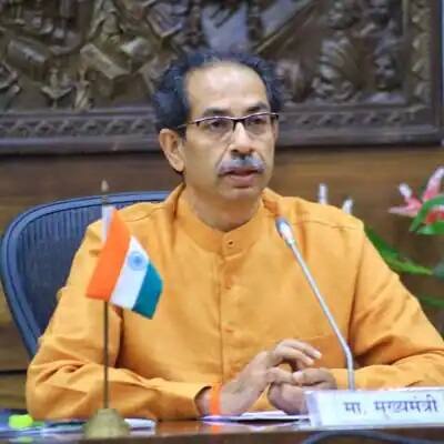 Chief Minister uddhav thackray reviews the damage caused by cyclone tauktae तोक्ते चक्रीवादळामुळे झालेल्या नुकसानीचा मुख्यमंत्र्यांकडून आढावा, मदतकार्य वेगाने सुरु ठेवण्याचे आदेश