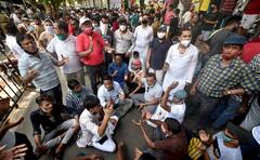 Narada Scam Updates নারদ-মামলায় তৃণমূলের তিন নেতা-মন্ত্রীর গ্রেফতারি ঘিরে ধুন্ধুমার