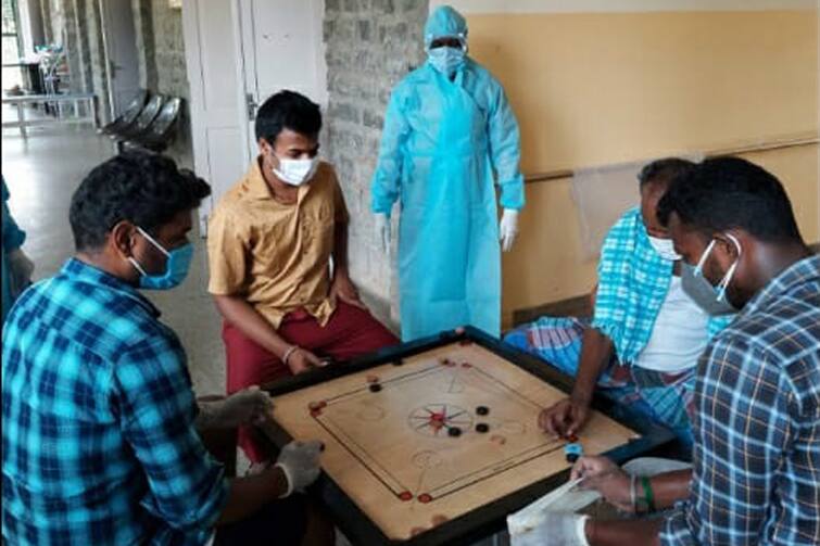 Physicians who impressed anxious patients Tn Corona: ‛மினி நூலகம், இசை, கேம் சென்டர்’ ; கவலையில் இருந்த நோயாளிகளை கவர்ந்த மருத்துவர்கள்