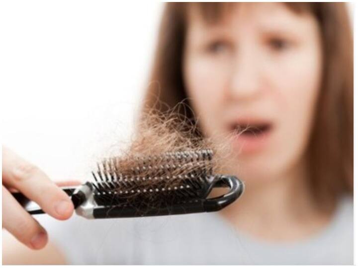 Hair Care: Use these tips of Ayurvedic doctor for making hair healthy, shiny Hair Care: बालों को चमकदार, स्वस्थ बनाने के लिए इस्तेमाल करें आयुर्वेदिक डॉक्टर का ये नुस्खा