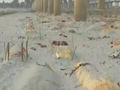 प्रयागराज: गंगा समेत दूसरी नदियों के किनारों शवों को दफनाने पर लगाई गई पाबंदी का दिखा असर, पढ़ें खबर 