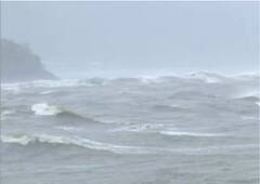 Cyclone Tauktae Update: তওতে উত্তাল মাঝ সমুদ্রে আটকে পড়াদের উদ্ধার সেনাবাহিনীর