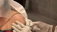 क्या कोरोना के नए स्ट्रेन पर वैक्सीन कारगर नहीं है? | मास्टर स्ट्रोक