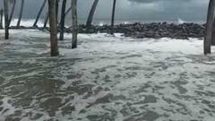 Cyclone Tauktae: तूफान में फंसे जहाज को बचाने के लिए नेवी ने शुरू किया रेस्क्यू ऑपरेशन