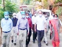 फिरोजाबाद: नोडल अधिकारी ने अस्पताल का निरीक्षण कर किया गांव का दौरा, सुनी ग्रामीणों की समस्याएं