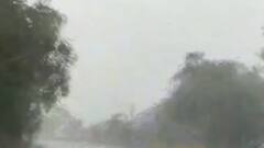 નવસારીમાં ભારે પવન સાથે વરસાદના કારણે વાહનચાલકોને પડી રહી છે હાલાકી,જુઓ વીડિયો