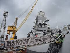 Cyclone Tauktae: बार्ज 305 में 34 लोगों की मौत, बचाए गए लोगों में से 125 को लेकर मुंबई लौटा INS कोच्चि