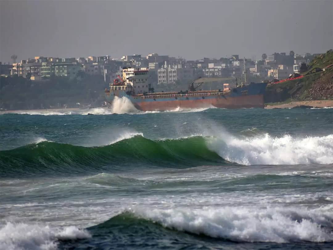 8 जून को है विश्व महासागर दिवस: जीवन के लिए कितने जरूरी हैं महासागर और कैसे बढ़ रहा संकट, जानें