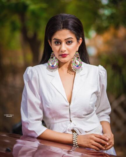 நீ கொன்னாக்கூட குத்தமில்ல நீ சொன்னா சாகும் இந்தப் புள்ள